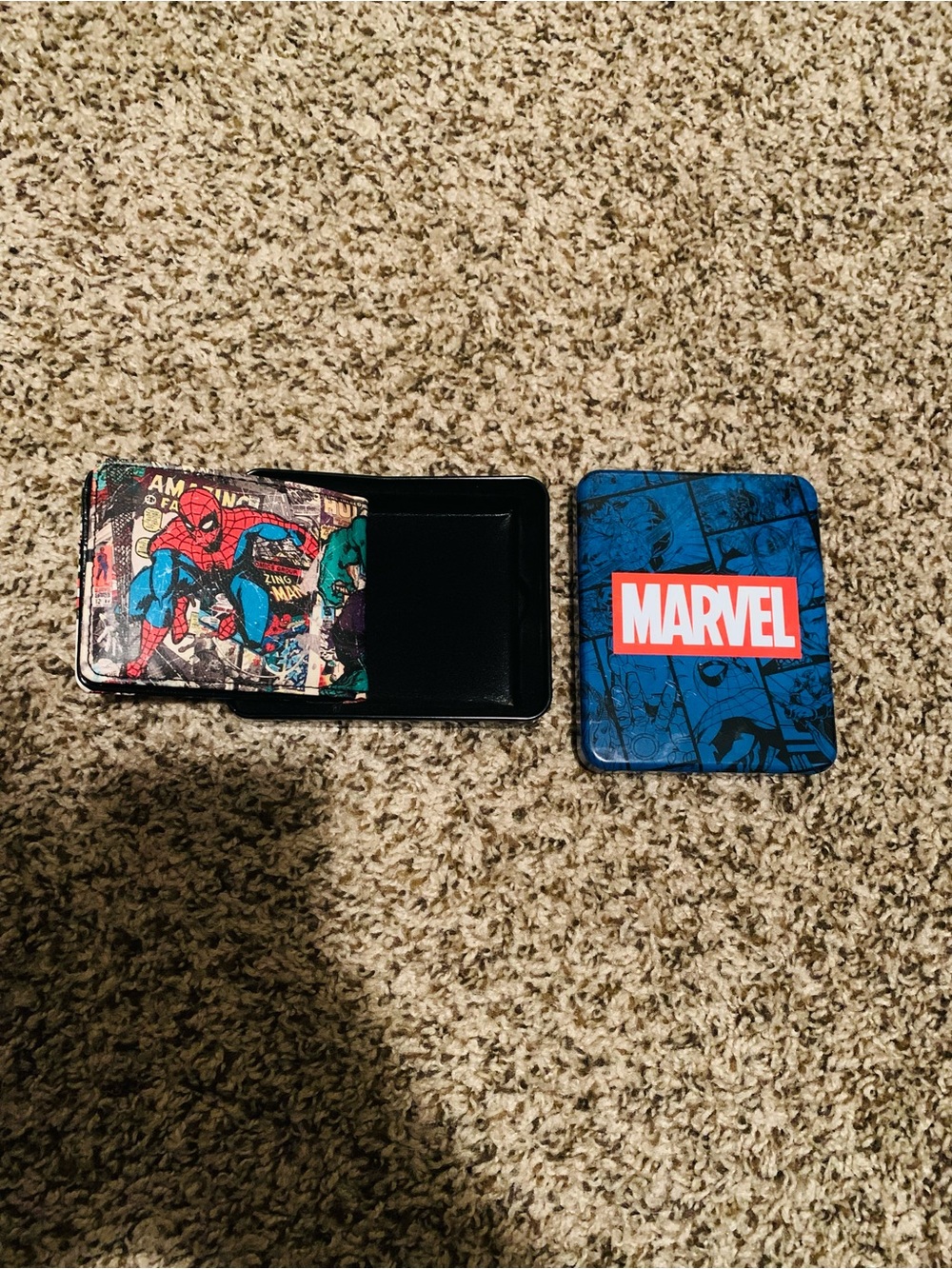 Marvel Hero’s Wallet with Comic Theme (Spider-man,Hulk,Captain America, Etc. NWT